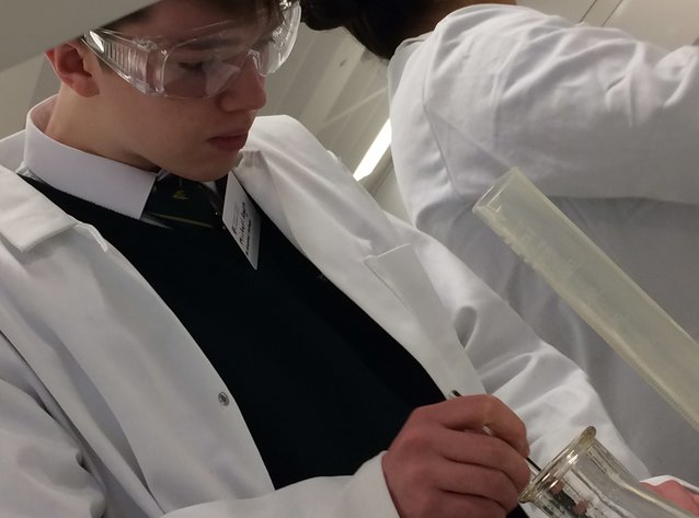 Senior Chemistry Pupils Receive Masterclass at St Andrews